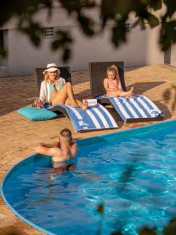 4-DAY GETAWAY (10-14.08)
